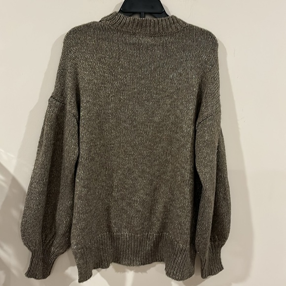 AVA & VIV Metallic Golden Fancy Holiday Size 1X Knit Sweater - Picture 8 of 10